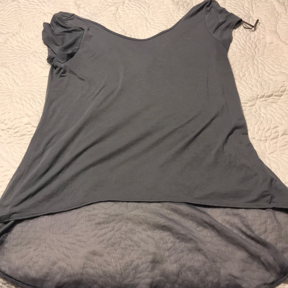 Flowy open sheer back top!